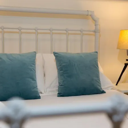 Shongas Πανδοχείο Δερύνεια